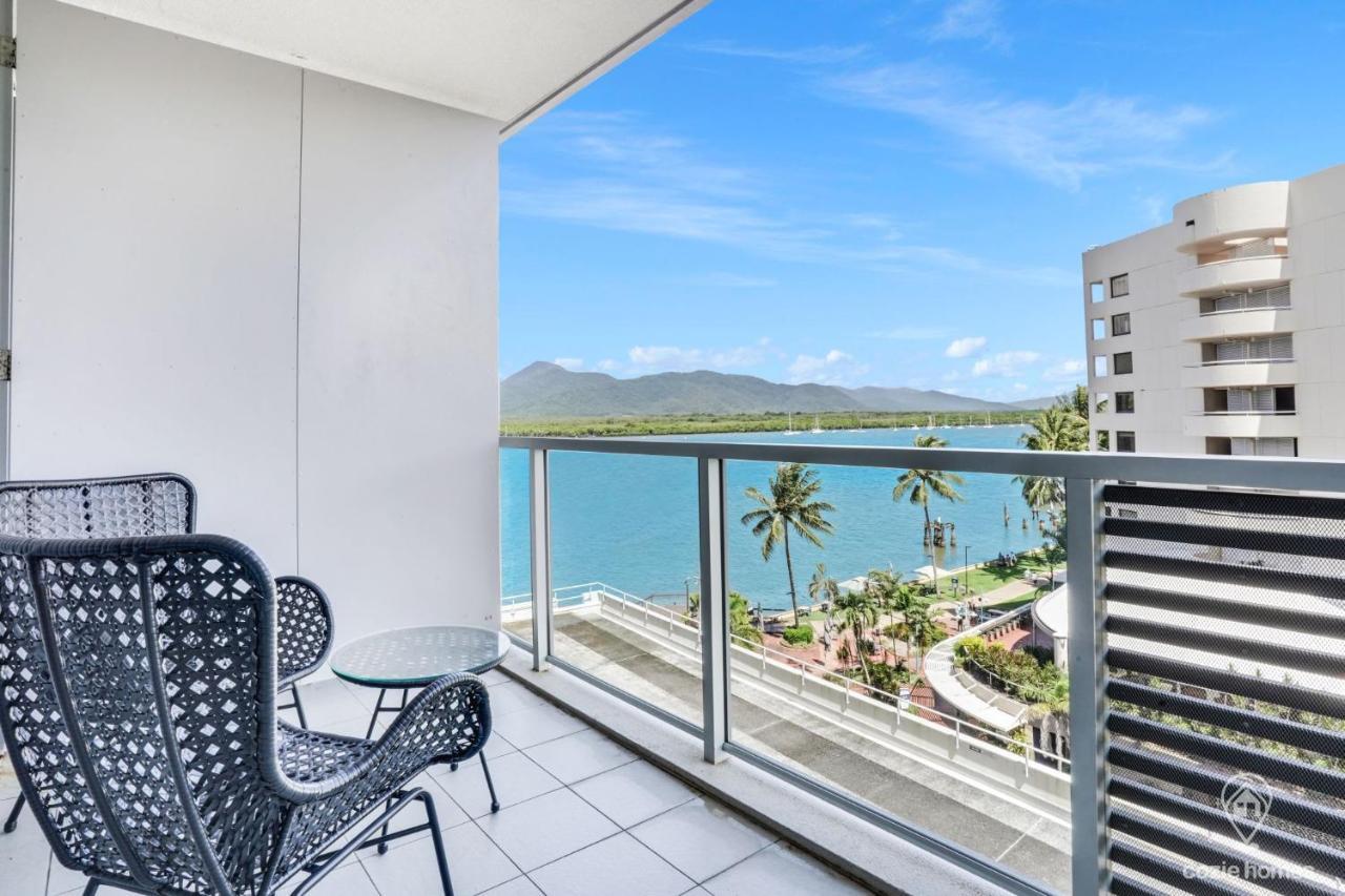 Hotel 602 Harbour Lights With Ocean Views Cairns Exterior foto